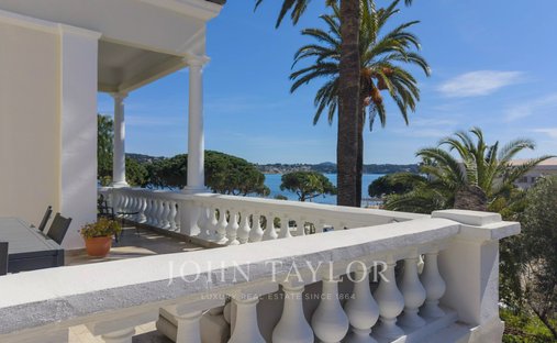 Villa in Bandol, Provence-Alpes-Côte d'Azur, France 1