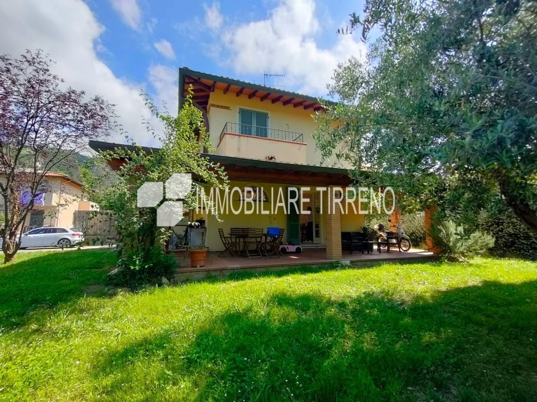 Villa in Romagnano, Massa, Tuscany 3 - 14351444