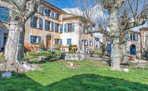 Chateau in Thoard, Provence-Alpes-Côte d'Azur, Frankreich 1