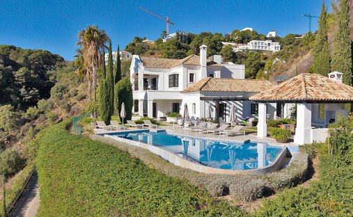 Villa in Benahavis, Andalusia, Spain 1