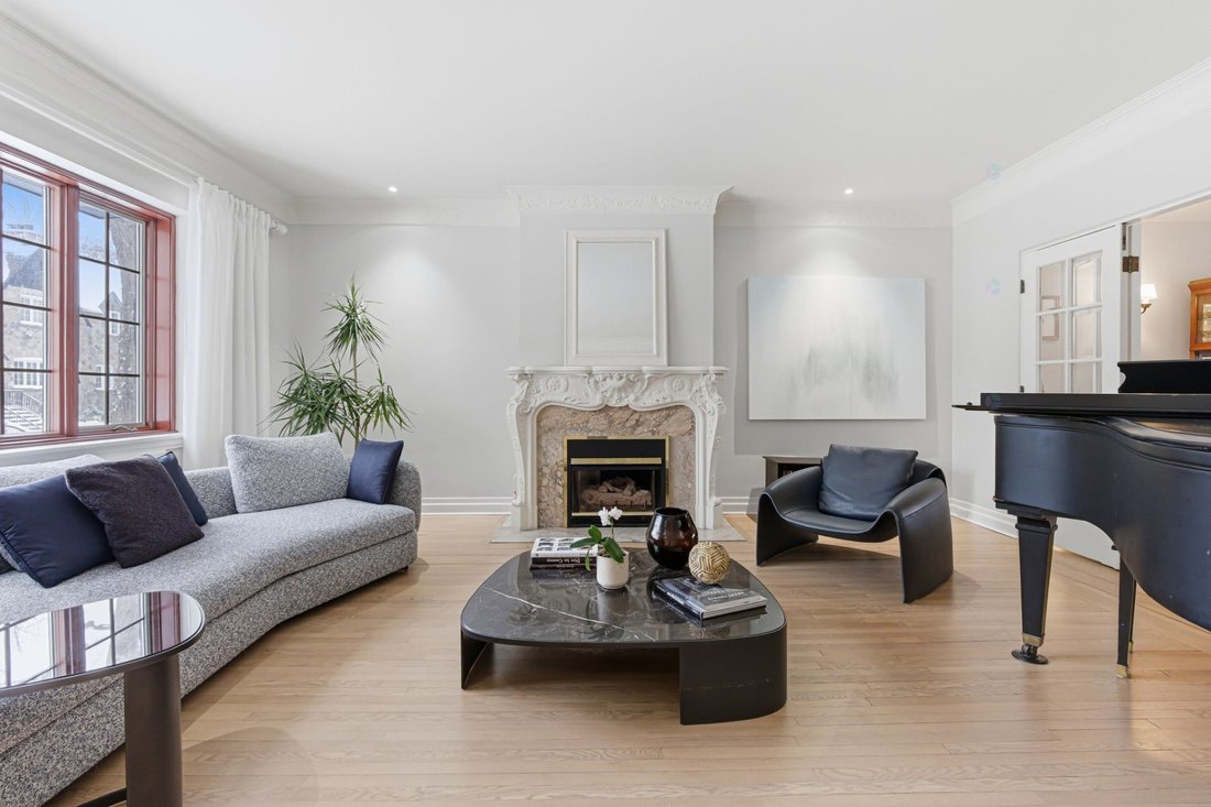 House in Montréal, Quebec, Canada 3 - 17335805