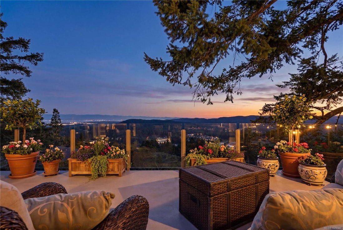 House in Colwood, British Columbia, Canada 2 - 17460401