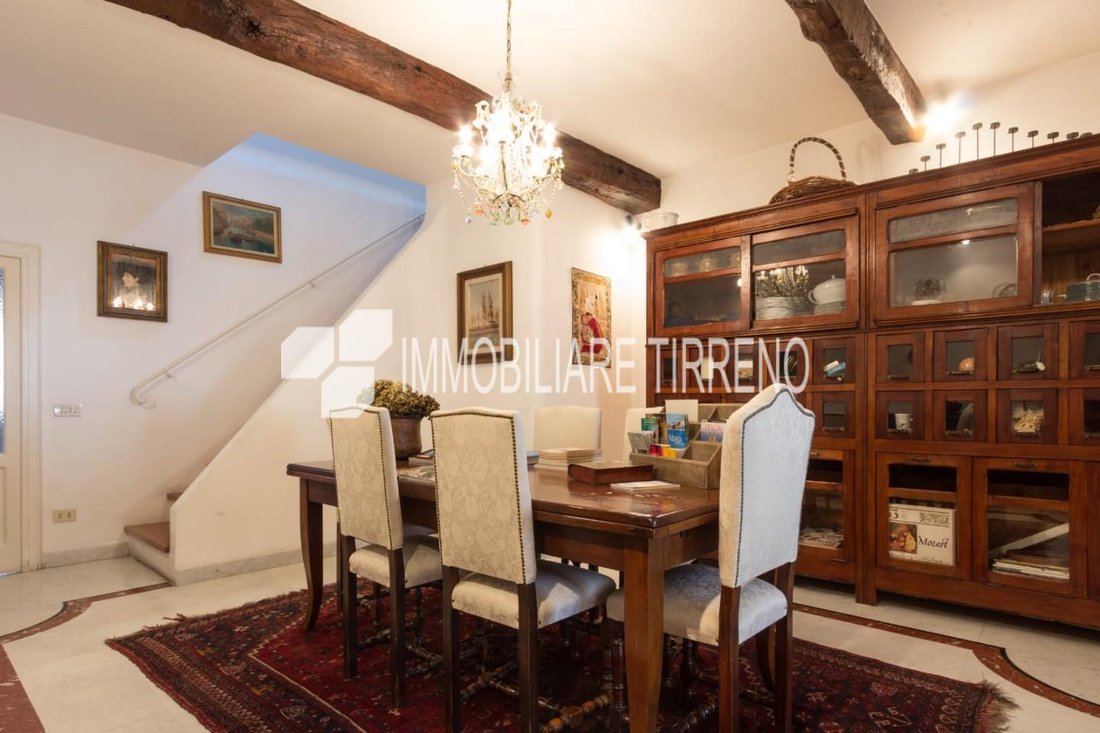 Villa in Center, Massa, Italy 3 - 14008553