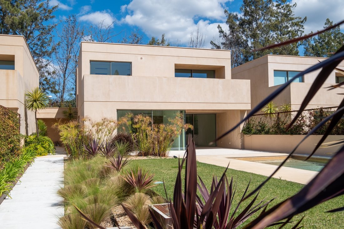 House in Vilamoura, Quarteira, Algarve 2 - 15669463