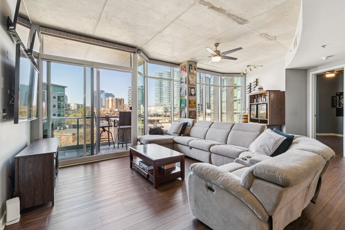 Condo in Nashville, Tennessee, United States 2 - 17454032