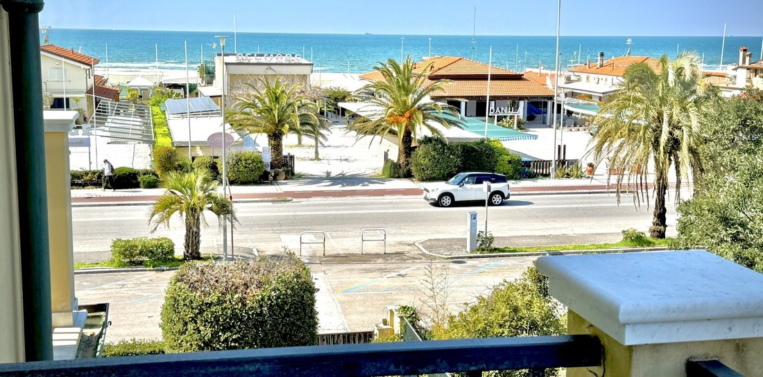 Apartment in Camaiore, Tuscany, Italy 3 - 17451013