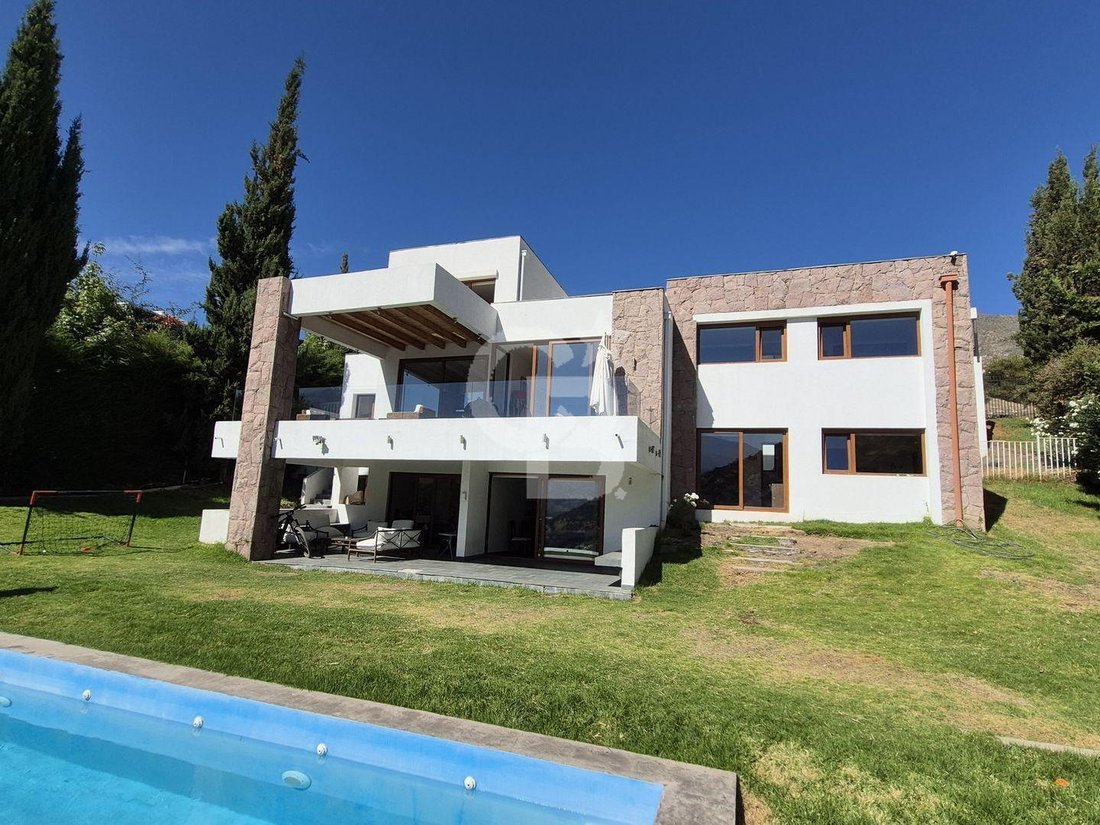 House in Lo Barnechea, Santiago Metropolitan Region, Chile 1 - 17450468