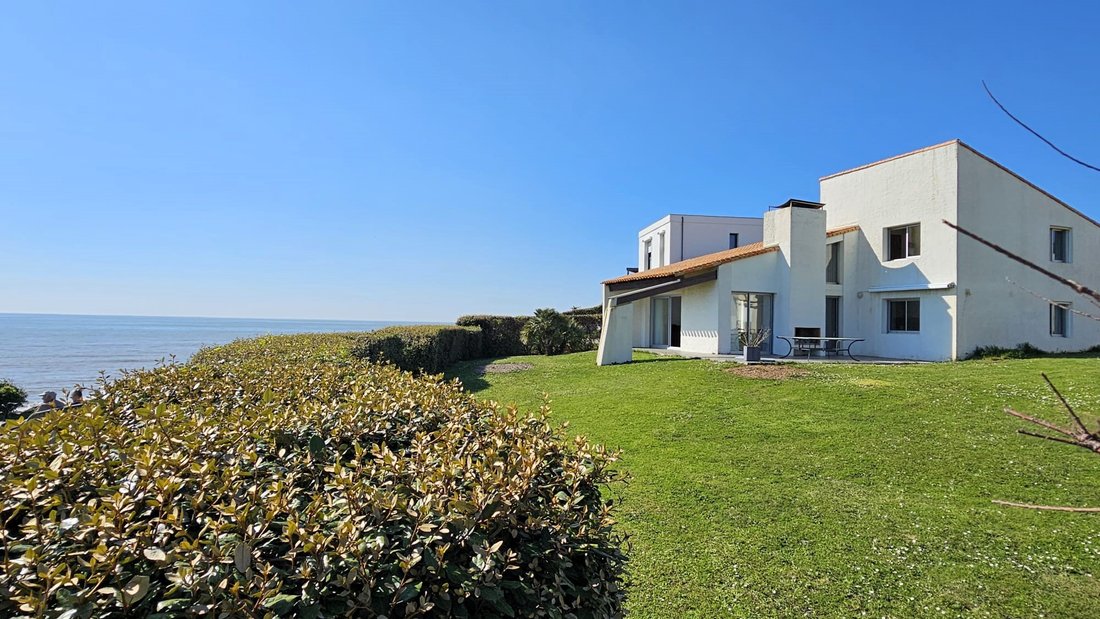 House in Vaux-sur-Mer, Nouvelle-Aquitaine, France 1 - 16125617