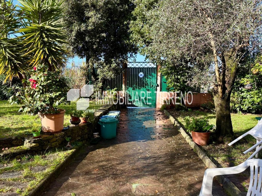 Villa in Romagnano, Massa, Tuscany 3 - 17294172