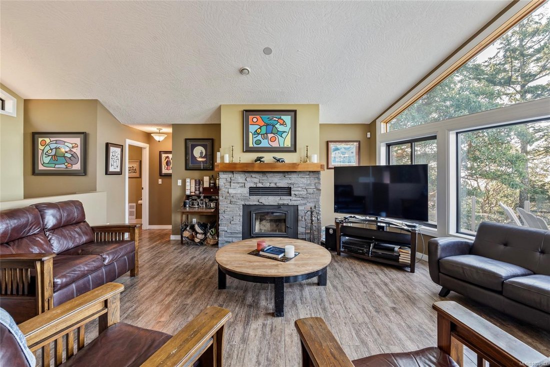 House in Colwood, British Columbia, Canada 5 - 17460401