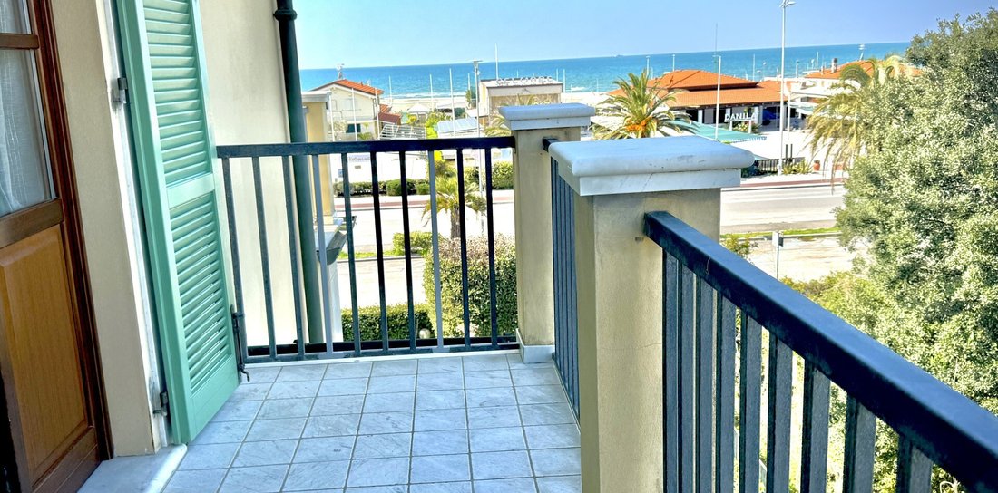 Apartment in Camaiore, Tuscany, Italy 5 - 17451013