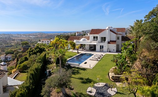 Villa in Benahavis, Andalusia, Spain 1