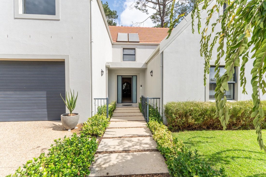 House in Boschenmeer Golf Estate, Western Cape, South Africa 2 - 17454900