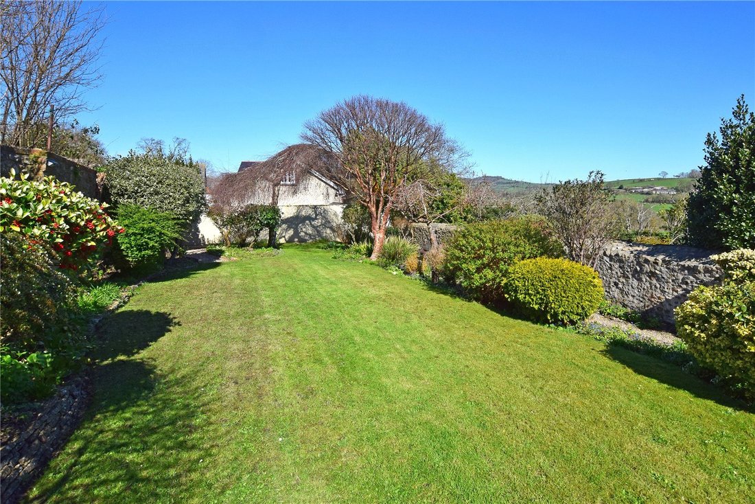 House in Charmouth, England 2 - 16262213