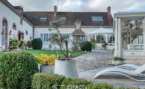 Villa in Saint-Prest, Centre-Val de Loire, France 1