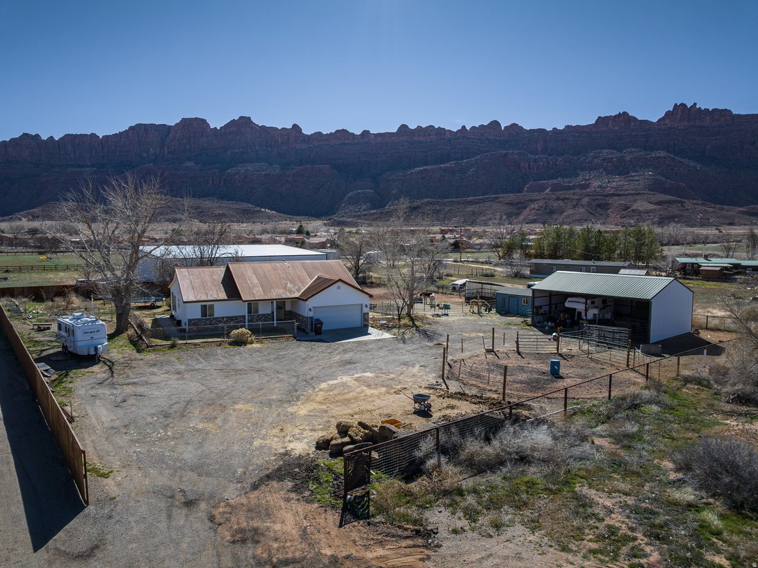 House in Moab, Utah, United States 2 - 17453653
