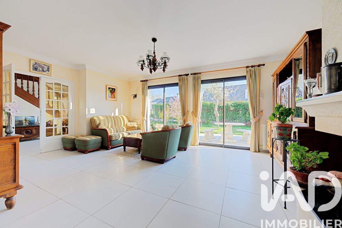 House in Lagny-sur-Marne, Ile-de-France, France 1 - 17454709