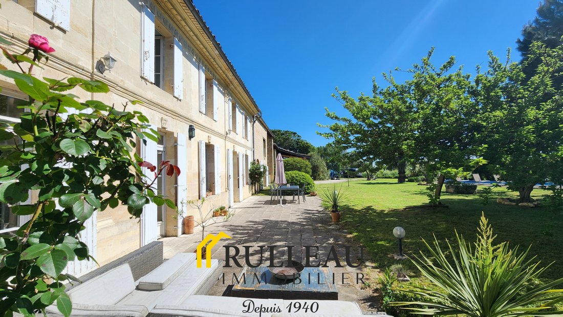 House in Pugnac, Nouvelle-Aquitaine, France 1 - 17454144