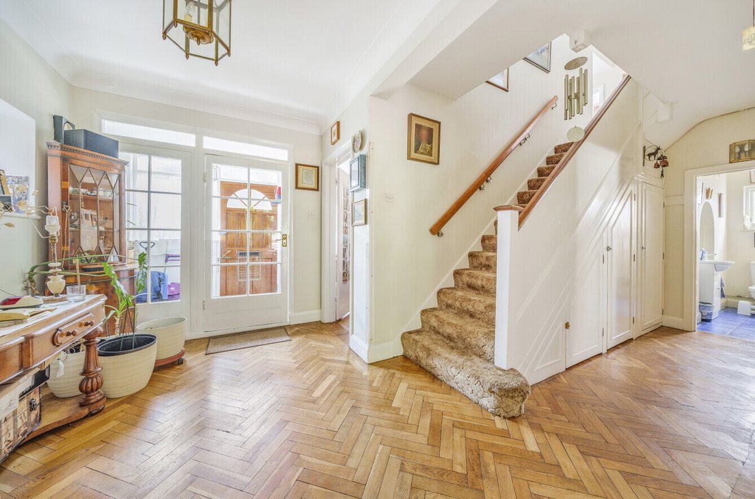House in Muswell Hill, Haringey, England 2 - 17450824