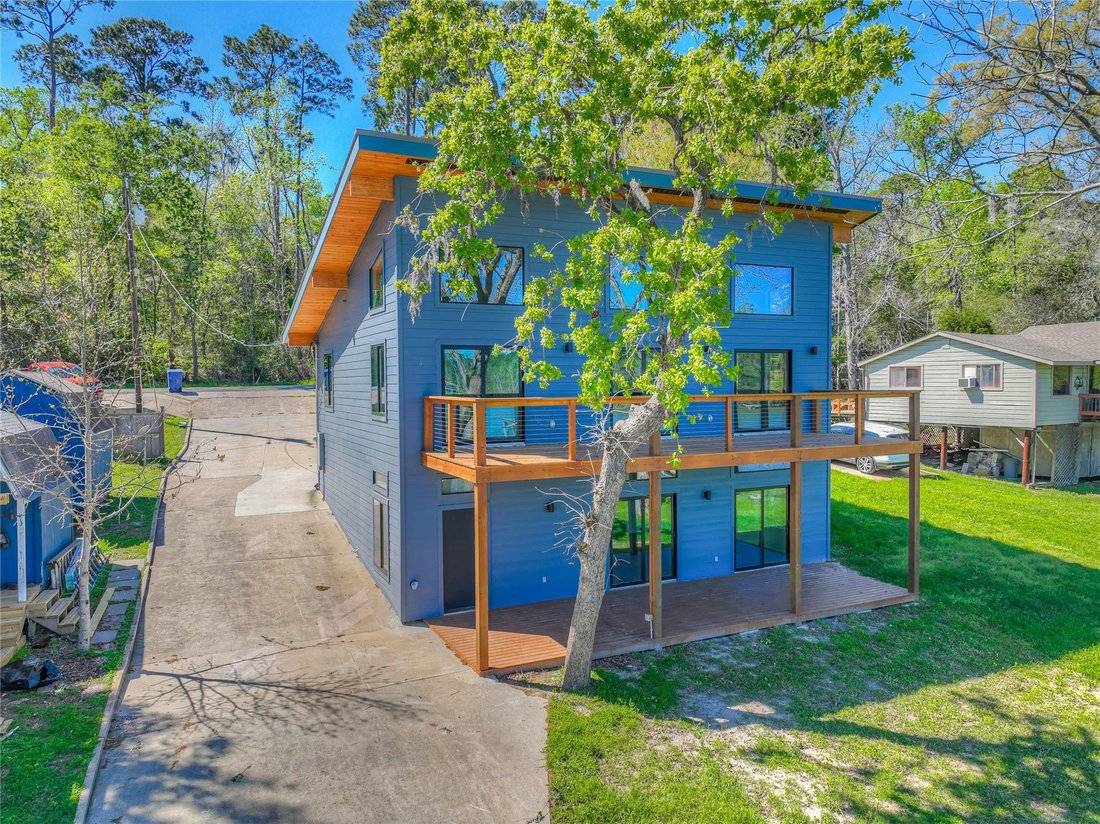 House in Point Blank, Texas, United States 4 - 17453627