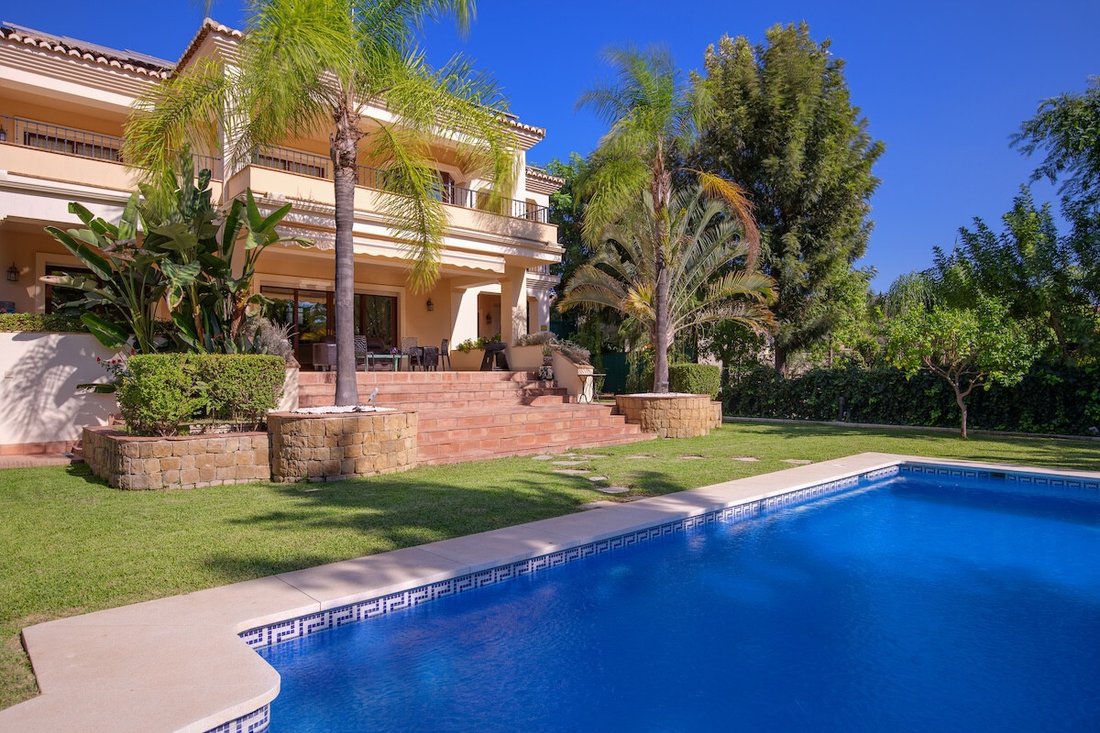 Villa in Benahavis, Andalusia, Spain 5 - 17460972