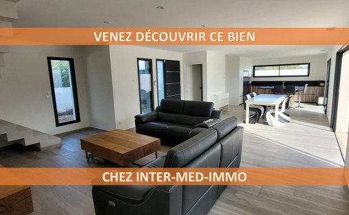 Villa in Ouest, Bessan, France 1