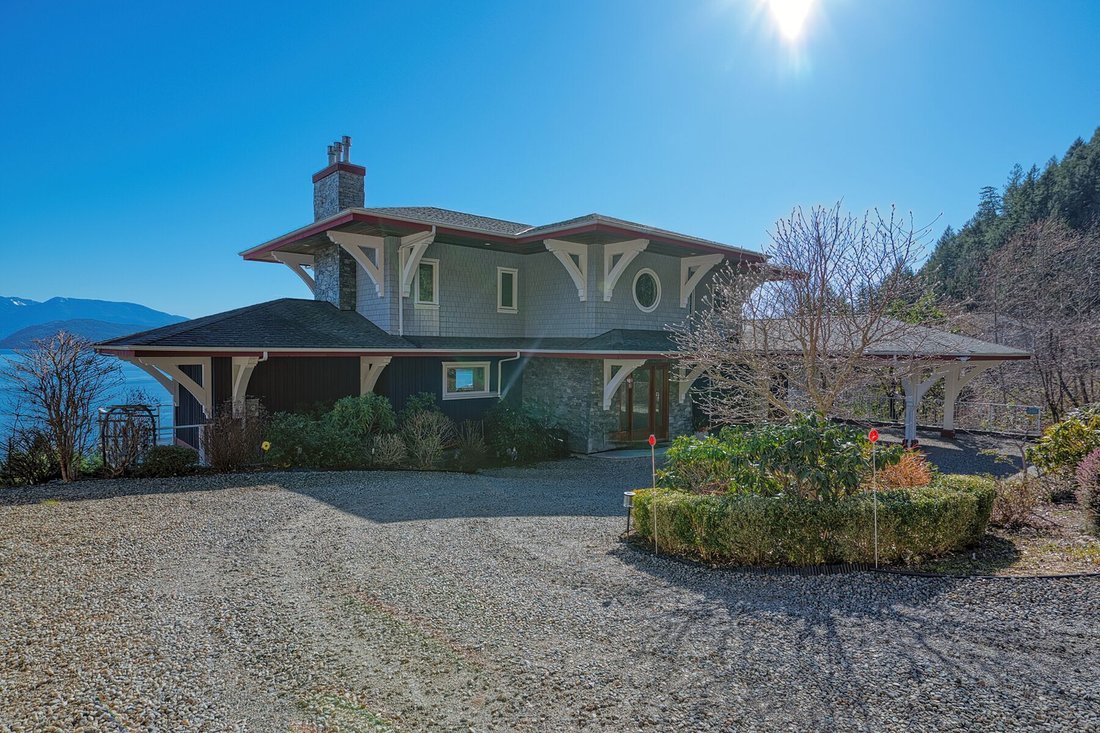 House in Gibsons, British Columbia, Canada 2 - 17452472