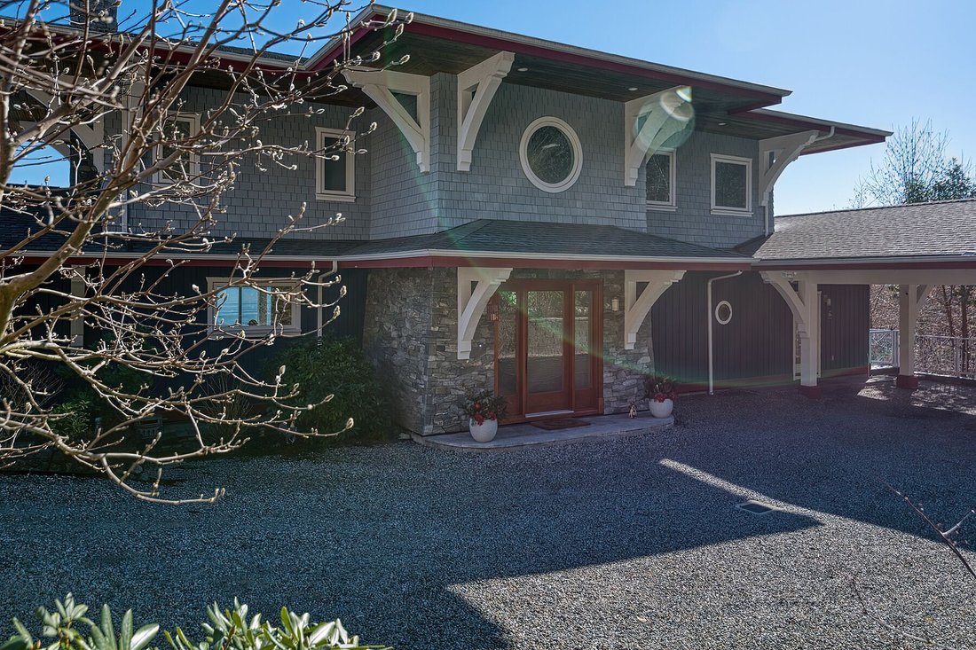House in Gibsons, British Columbia, Canada 5 - 17452472
