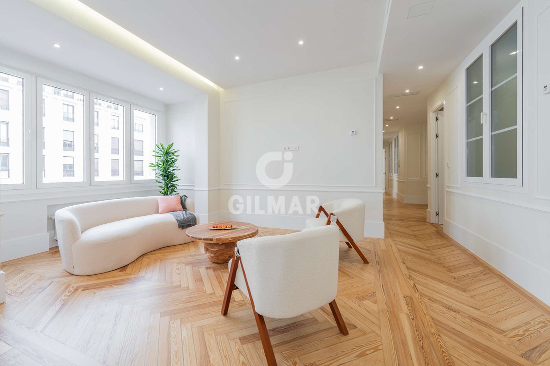 Apartment in Ciudad Lineal, Madrid, Spain 3 - 17451941