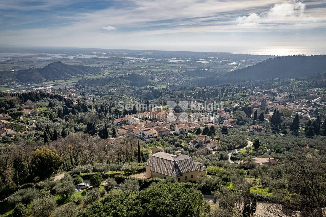 Villa in Massarosa, Tuscany, Italy 2 - 17455613