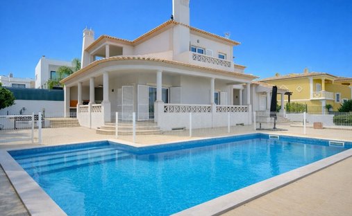 Maison à Olhos de Agua, Algarve, Portugal 1