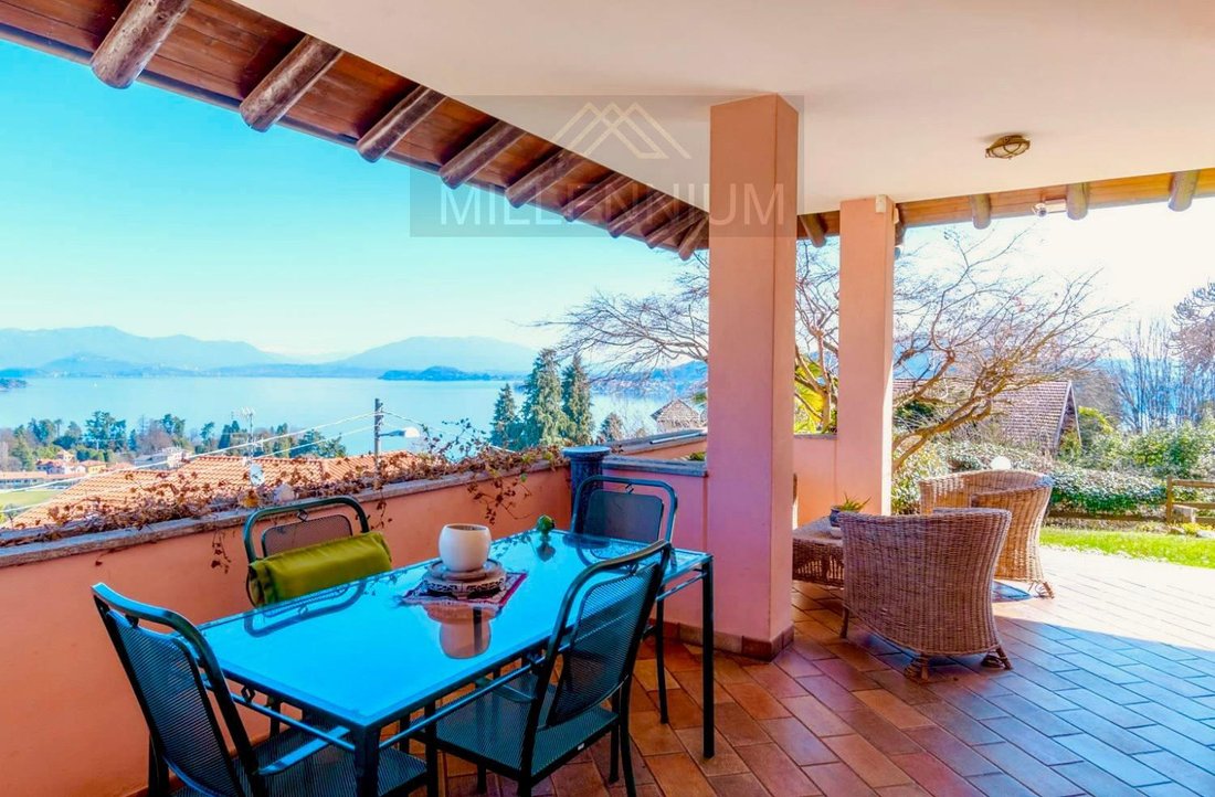 Villa in Meina, Piedmont, Italy 1 - 17460065