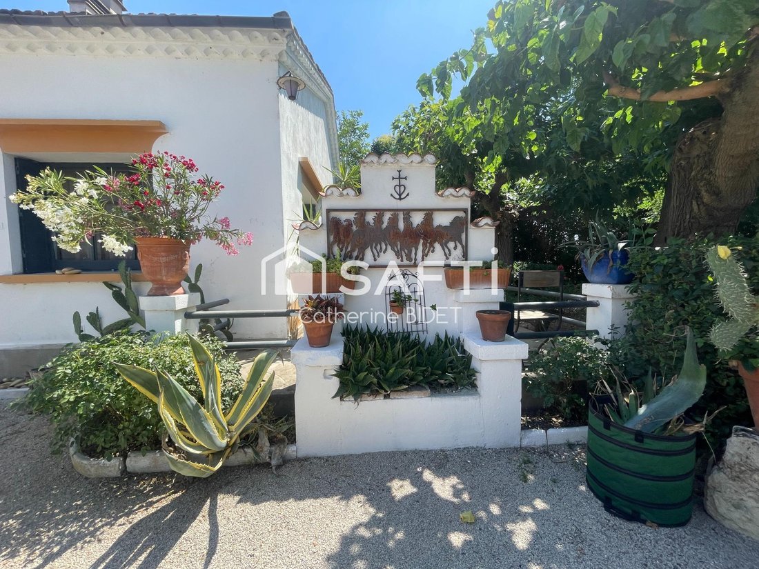 House in Vestric-et-Candiac, Occitania, France 3 - 17459554