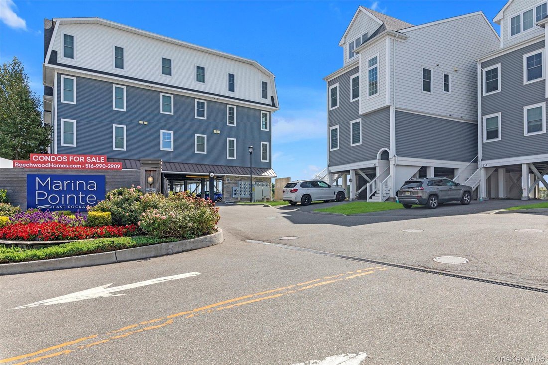 Condo in Oceanside, New York, United States 2 - 17451673