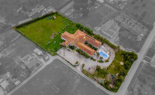 Finca in Azeitao (Sao Lourenco e Sao Simao), Setubal, Portugal 1