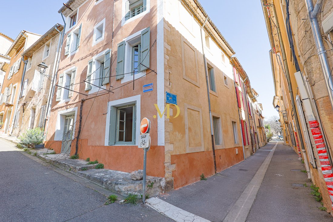 Saint-Saturnin-lès-Apt, Provence-Alpes-Côte d'Azur, France 2 - 17461002