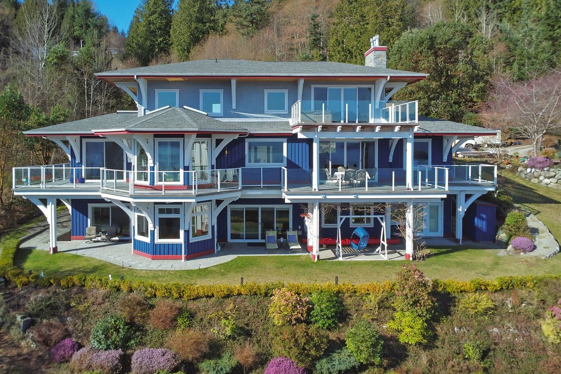 House in Gibsons, British Columbia, Canada 3 - 17452472