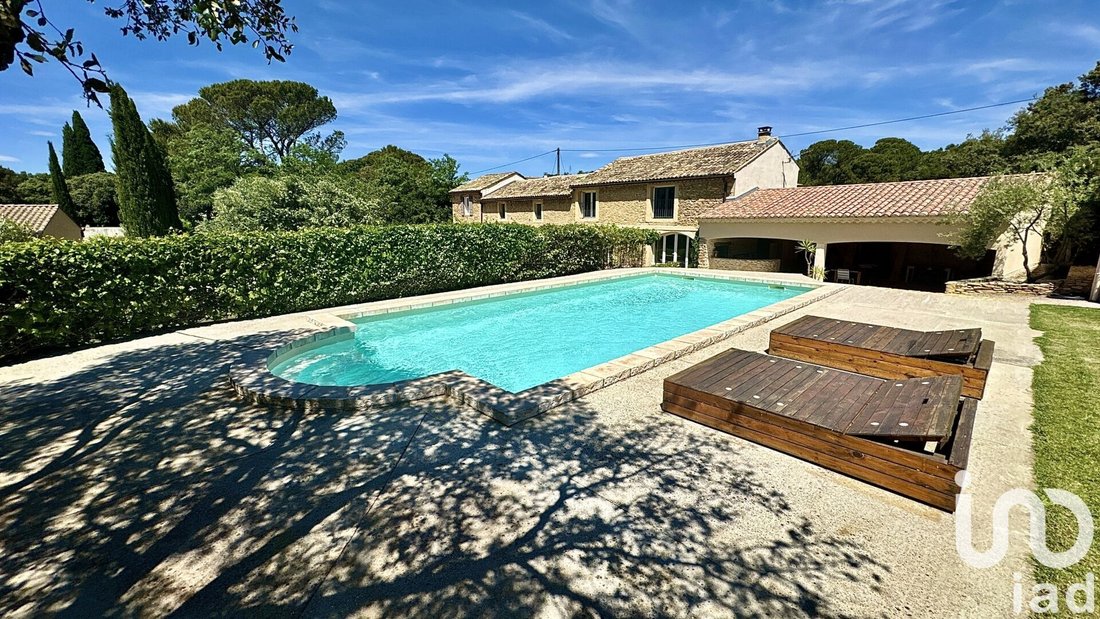 Casa en Uchaux, Provenza-Alpes-Costa Azul, Francia 3 - 17454216