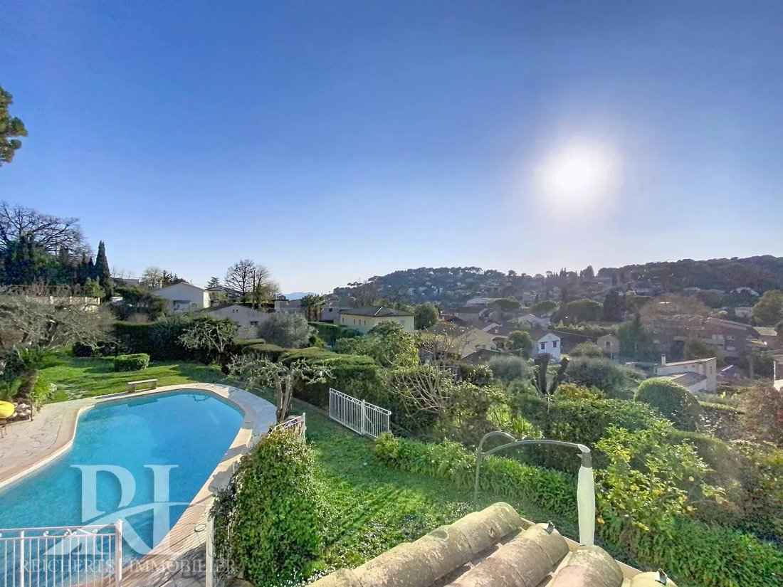 Villa in Mougins, Provence-Alpes-Côte d'Azur, France 1 - 17459209