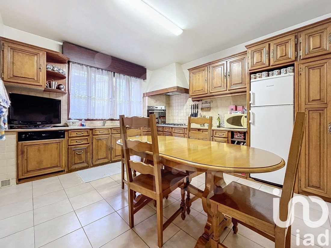 House in Creteil, Ile-de-France, France 5 - 17453080