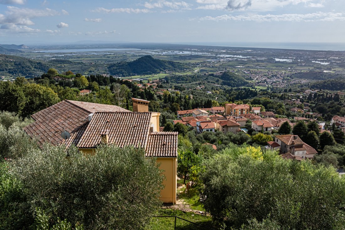 Villa in Massarosa, Tuscany, Italy 4 - 17451025