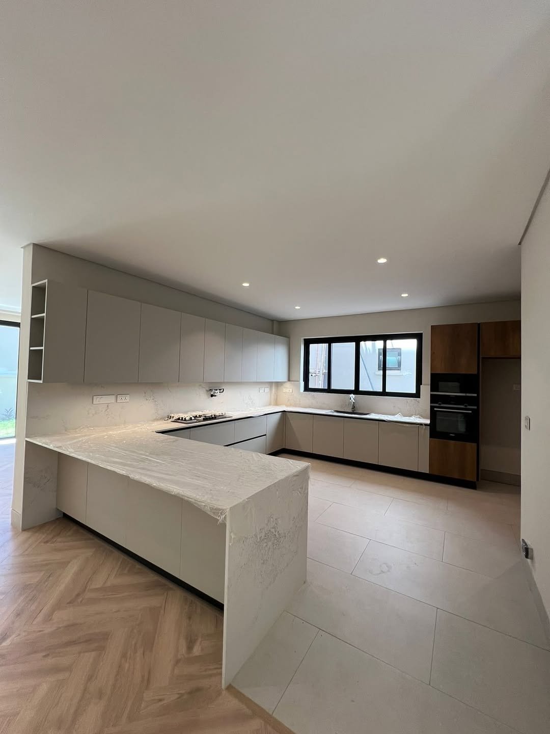 Townhouse in Nairobi, Nairobi County, Kenya 5 - 17458138