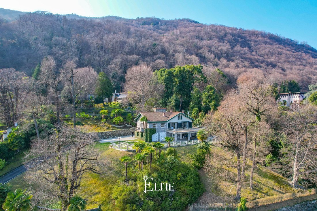Villa in Belgirate, Piedmont, Italy 4 - 17463740