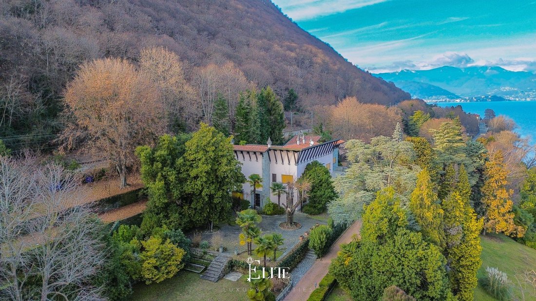 Villa in Belgirate, Piedmont, Italy 1 - 17463608