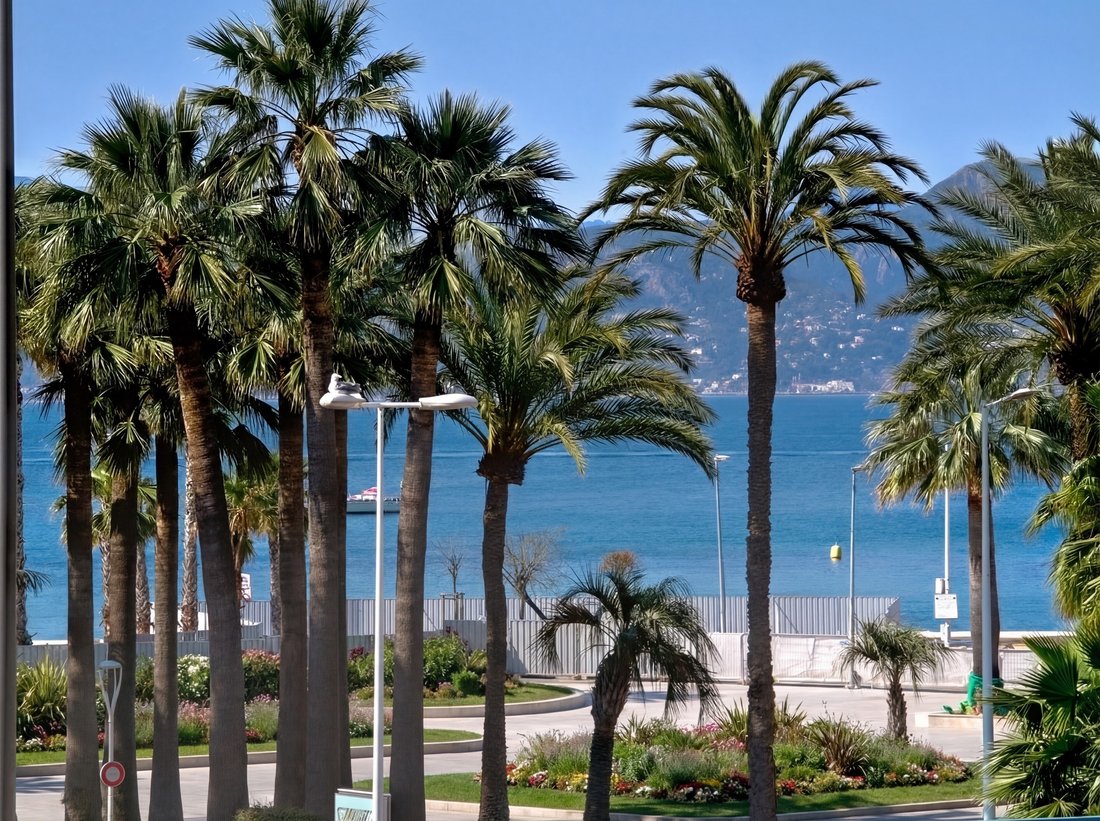 House in Saint Nicolas, Cannes, France 2 - 17136584