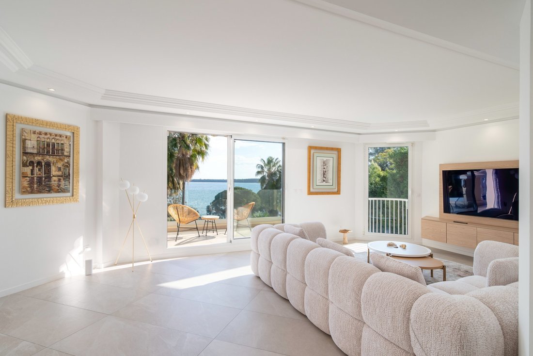 Apartment in Saint Nicolas, Cannes, France 3 - 17463742