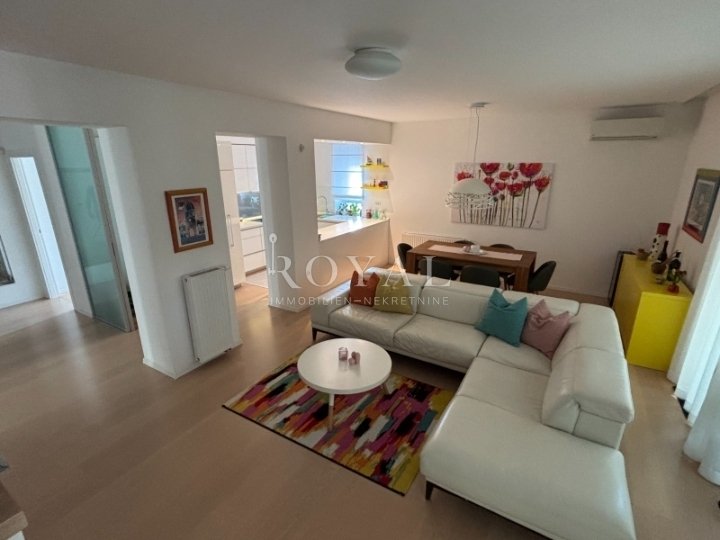 Apartment in Grad Rijeka, Primorje-Gorski Kotar County, Croatia 3 - 17463628