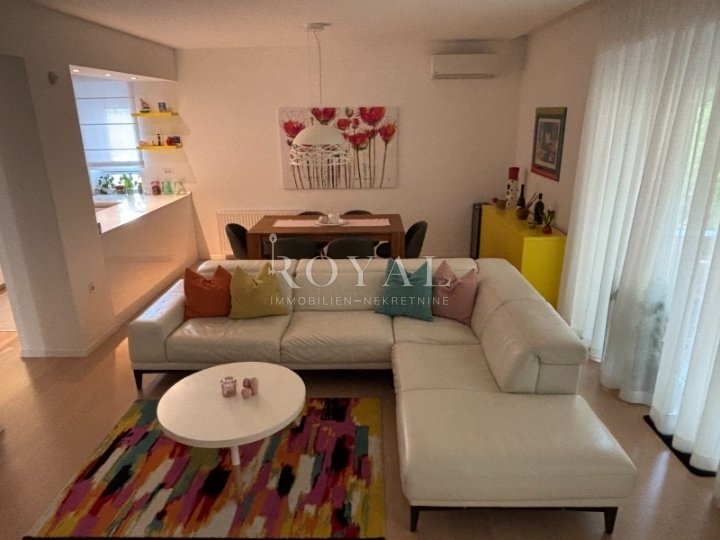 Apartment in Grad Rijeka, Primorje-Gorski Kotar County, Croatia 2 - 17463628