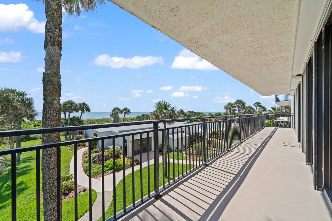 Condo in Cocoa Beach, Florida, United States 1 - 17463599