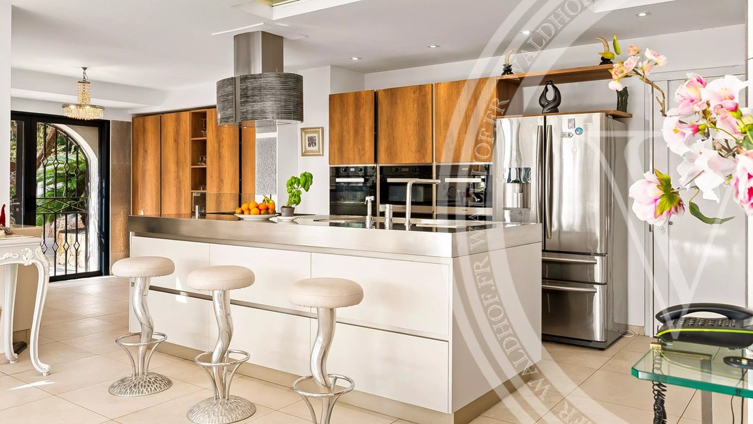 Villa in La Californie, Cannes, France 4 - 17463619